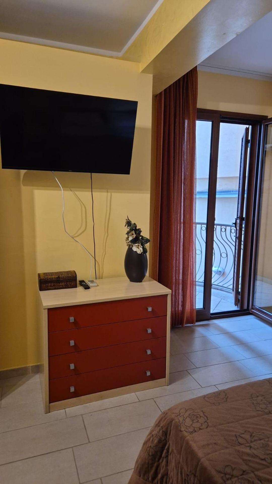 Casa Flavia Apartment ตาออร์มินา ภายนอก รูปภาพ