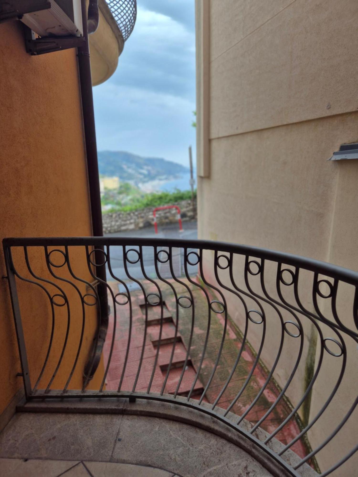 Casa Flavia Apartment ตาออร์มินา ภายนอก รูปภาพ